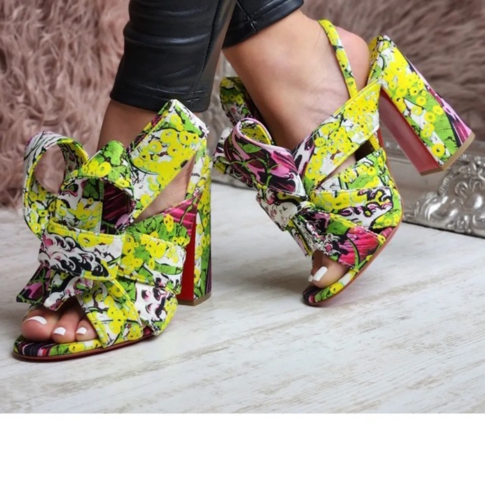 Vibrant Patterned Strappy Sandals - Picture 6 of 12